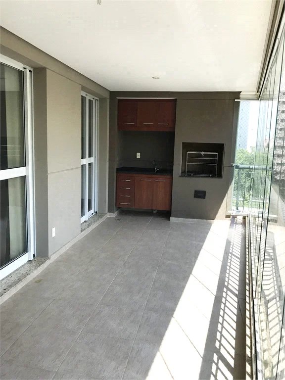 Apartamento à venda com 2 suítes em Vila Andrade, São Paulo, SP