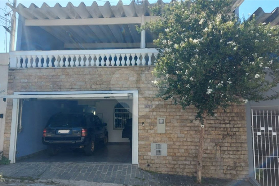 Sobrado à venda com 3 quartos, sendo 1 suíte, em Tremembé, São Paulo, SP