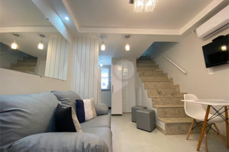 Triplex à venda com 2 suítes no Centro (mangue), Armação dos Búzios, RJ