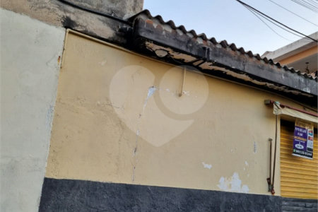 Sobrado à venda com 3 quartos em Vila Basileia, São Paulo, SP