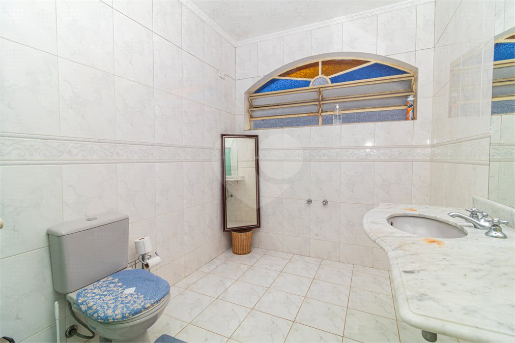 Casa à venda com 3 quartos, sendo 1 suíte, em Interlagos, São Paulo, SP