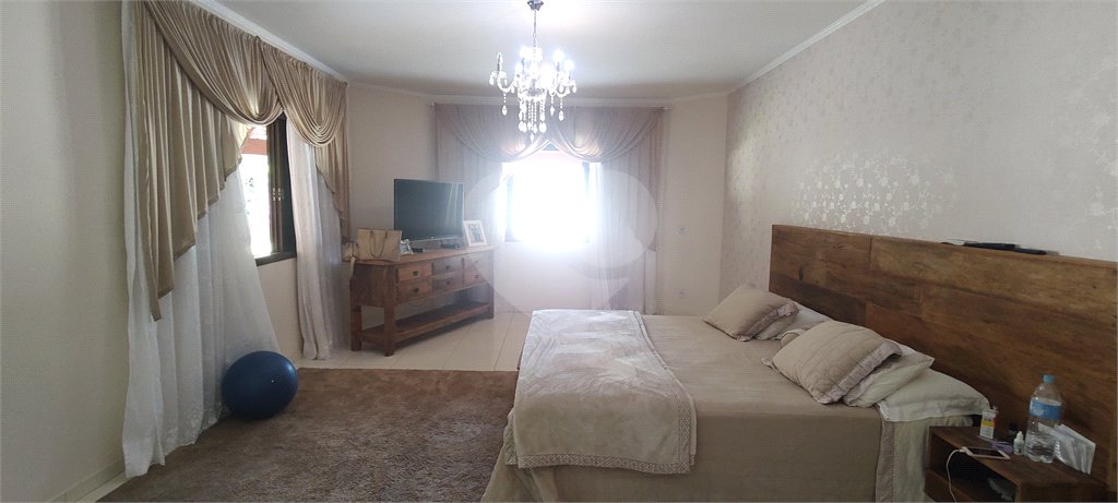 Casa à venda com 4 suítes no Centro, Extrema, MG