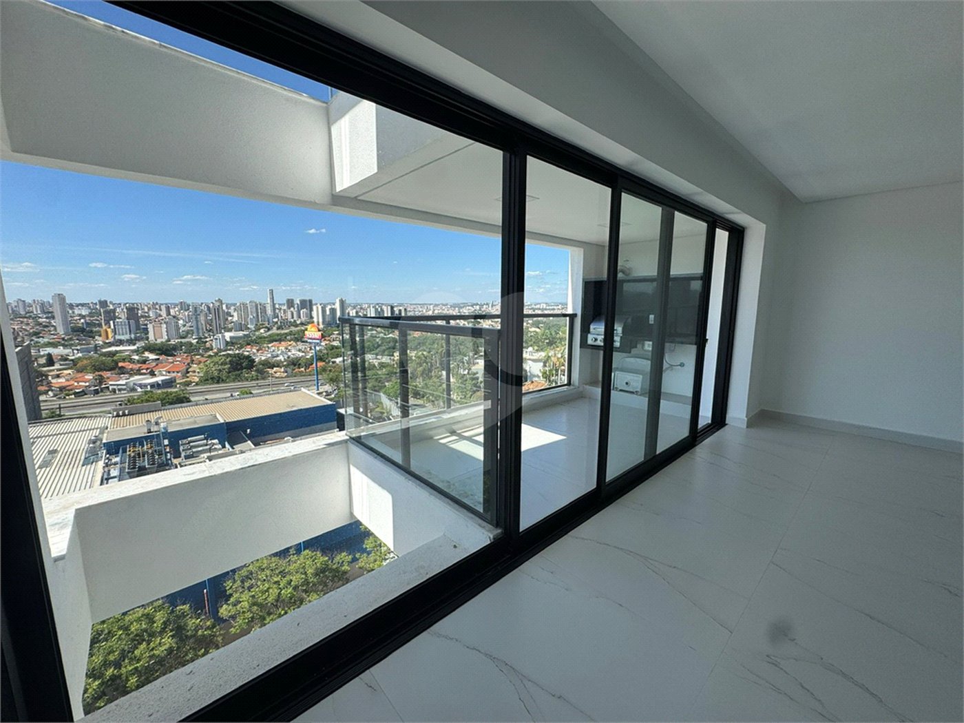 Apartamento à venda ou para alugar com 3 suítes em Parque Campolim, Sorocaba, SP