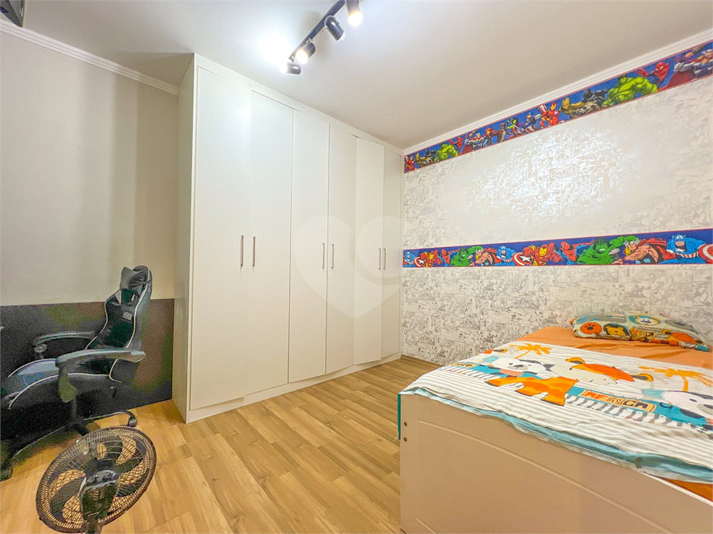 Sobrado à venda com 3 quartos, sendo 1 suíte,  em Tremembé, São Paulo, SP