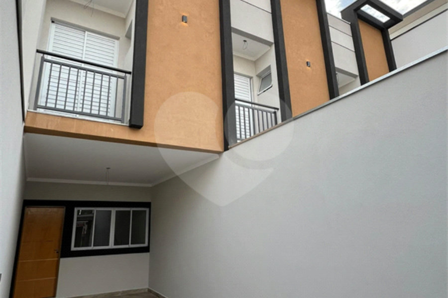 Sobrado à venda com 3 suítes em Parada Inglesa, São Paulo, SP
