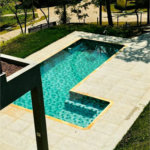 Casa à venda com 4 suítes no condomínio Associação Portal Ouro Verde, Atibaia - SP