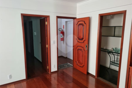 Apartamento à venda com 3 quartos, sendo 1 suíte,  em Vila Angeli, Valinhos, SP