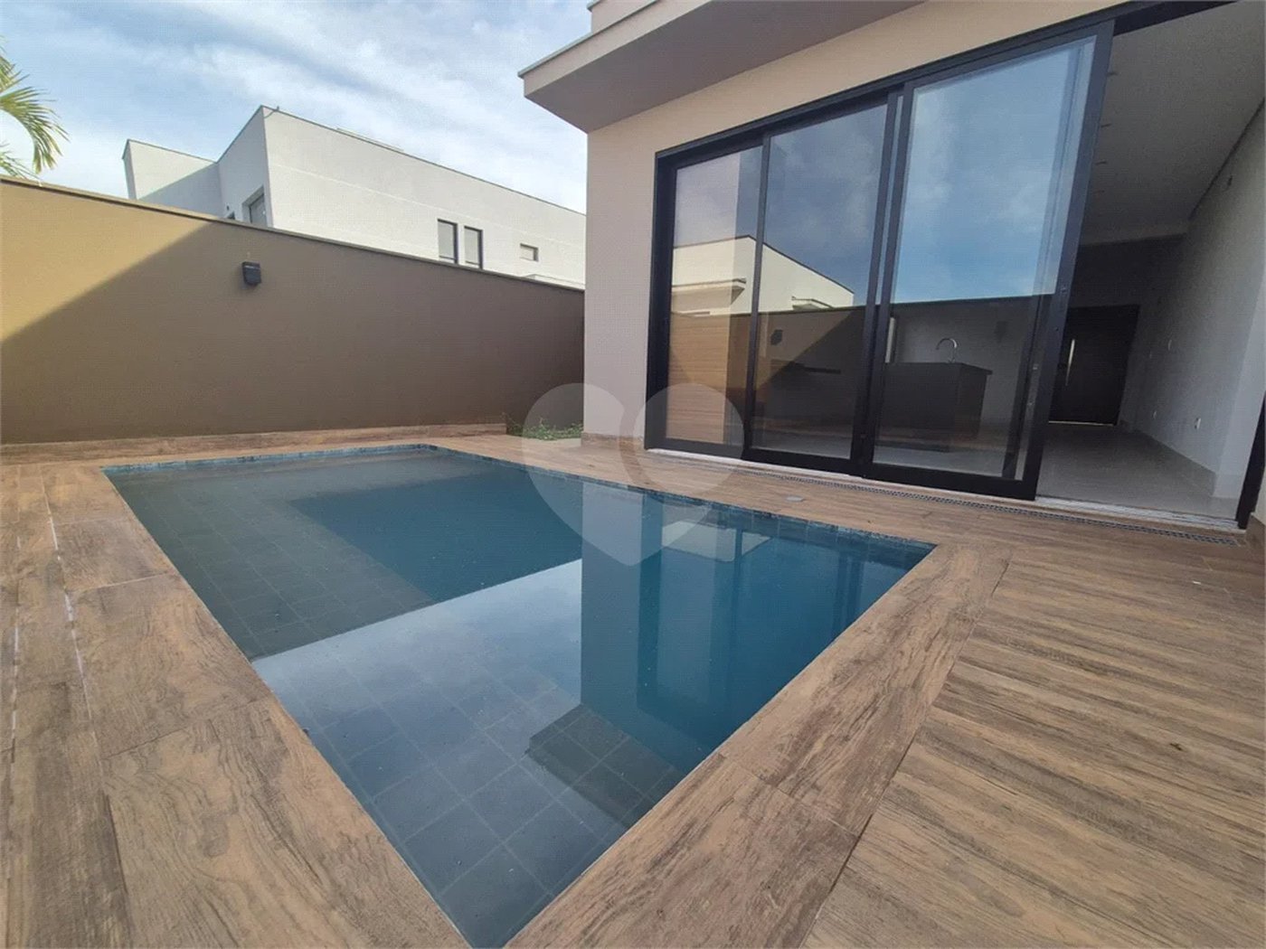 Casa à venda com 3 suítes no condomínio Villa D'aquila, Piracicaba - SP