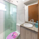 Sobrado à venda ou para alugar com 3 quartos, sendo 2 suítes, em Vila Linda, Santo André, SP