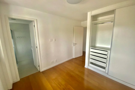 Apartamento à venda com 3 suítes em Jardim das Bandeiras, São Paulo, SP