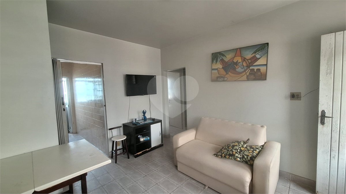 Apartamento à venda com 1 quarto no Centro, Mongaguá, SP