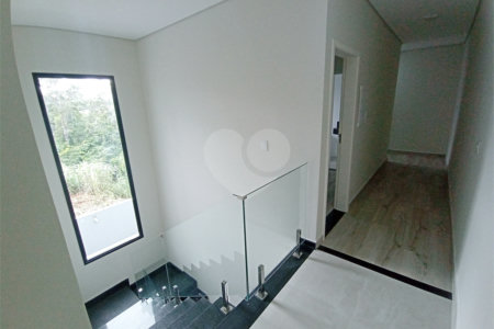 Casa à venda com 3 suítes no condomínio Reserva dos Jatobás, Louveira - SP