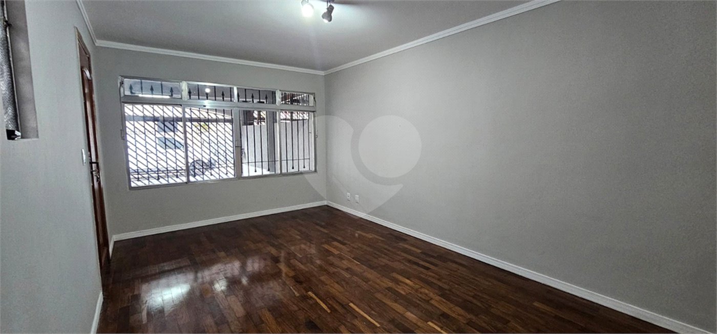Sobrado à venda com 3 quartos, sendo 2 suítes, em Ferreira, São Paulo, SP