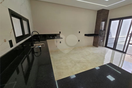 Casa à venda com 2 quartos, sendo 1 suíte,  em Residencial Lago dos Ipês, Itapetininga, SP