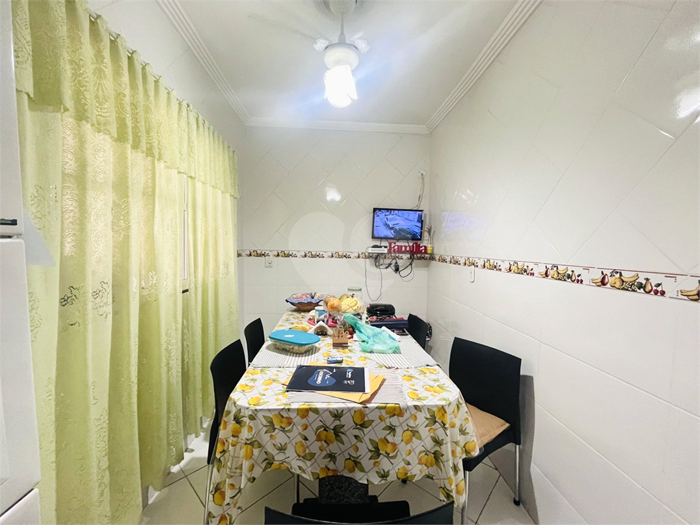 Casa à venda com 3 quartos, sendo 1 suíte, em Campo Grande, Rio de Janeiro, RJ