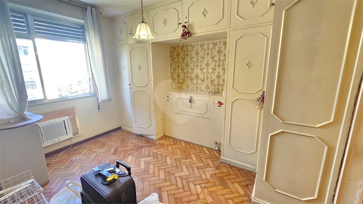Apartamento à venda com 3 quartos, sendo 1 suíte, em Leblon, Rio de Janeiro, RJ