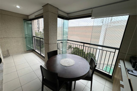 Apartamento à venda com 3 quartos, sendo 1 suíte, em Vila Gilda, Santo André, SP