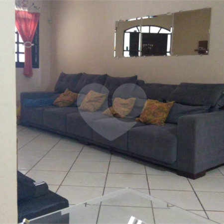 Casa à venda com 3 quartos, sendo 1 suíte,  em Vila Nova Cintra, Mogi das Cruzes, SP