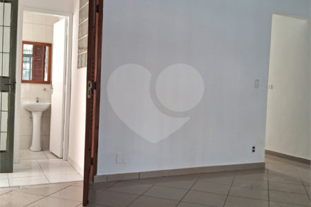 Sobrado para alugar com 3 quartos, sendo 1 suíte,  em Vila Progredior, São Paulo, SP