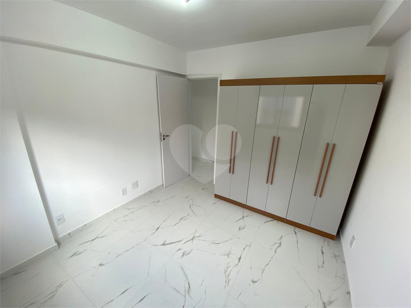 Apartamento à venda com 2 quartos em Parada Inglesa, São Paulo, SP