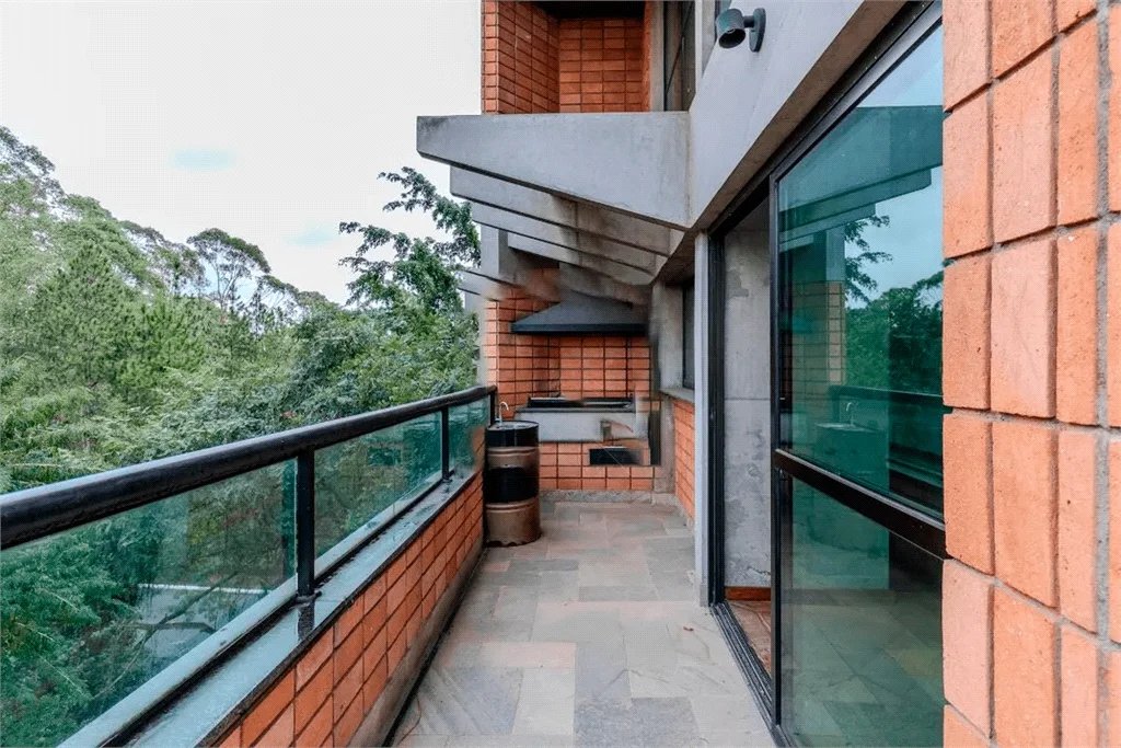 Apartamento à venda com 4 quartos, sendo 2 suítes,  em Paraíso do Morumbi, São Paulo, SP