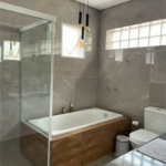 Sobrado à venda com 5 quartos, sendo 2 suítes,  em Vila Cordeiro, São Paulo, SP
