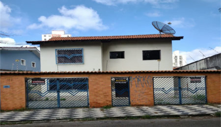 Sobrado à venda com 3 suítes em Jardim Vazani, São Paulo, SP