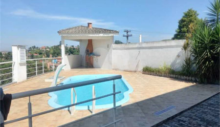 Casa à venda com 4 quartos, sendo 2 suítes,  no condomínio Jardim Imperador, Igaratá - SP