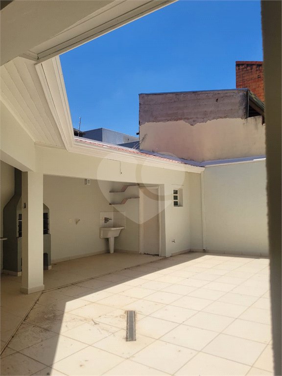 Sobrado à venda com 3 suítes em Jardim Regente, Indaiatuba, SP