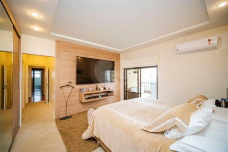 Apartamento à venda com 4 quartos, sendo 2 suítes,  em Vila Suzana, São Paulo, SP