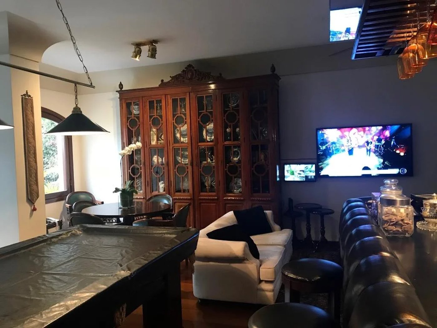 Casa à venda com 5 quartos, sendo 2 suítes, em Jardim Everest, São Paulo, SP