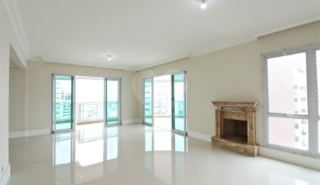 Apartamento à venda com 4 quartos, sendo 3 suítes, em Santana, São Paulo, SP
