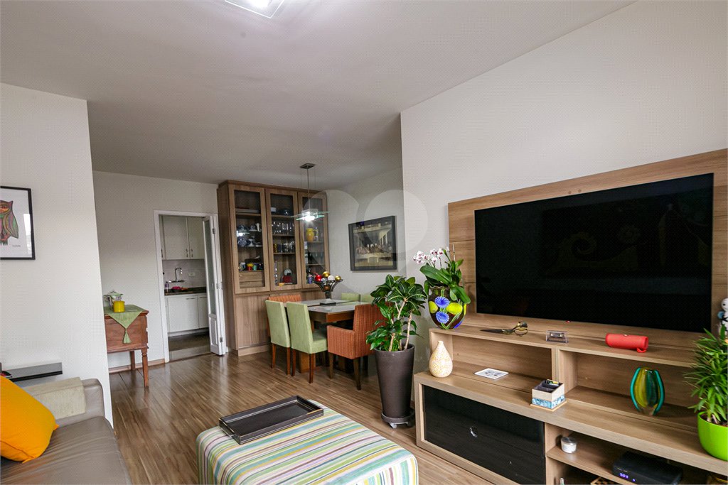 Apartamento à venda com 3 quartos, sendo 2 suítes, em Saúde, São Paulo, SP