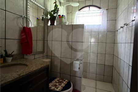 Casa à venda com 3 quartos, sendo 1 suíte, no Centro, Guararema, SP