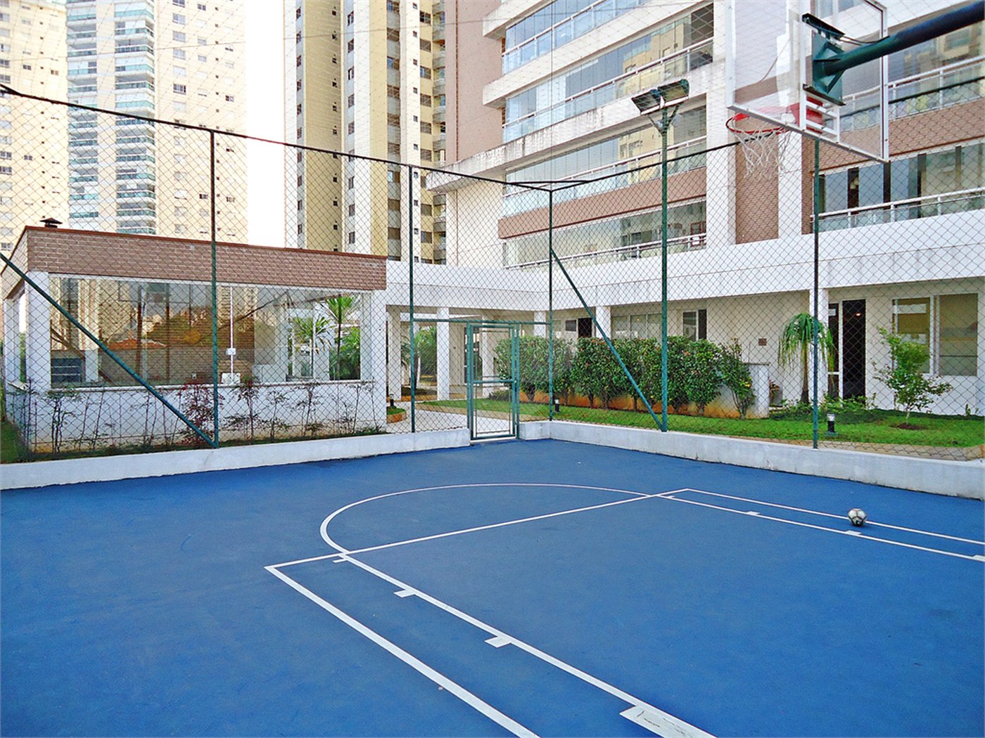 Apartamento à venda com 3 suítes em Santa Teresinha, São Paulo, SP