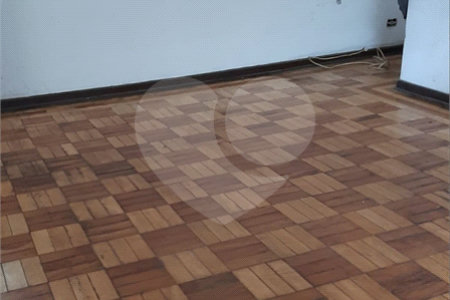 Casa à venda com 3 quartos em Jardim Aeroporto, São Paulo, SP
