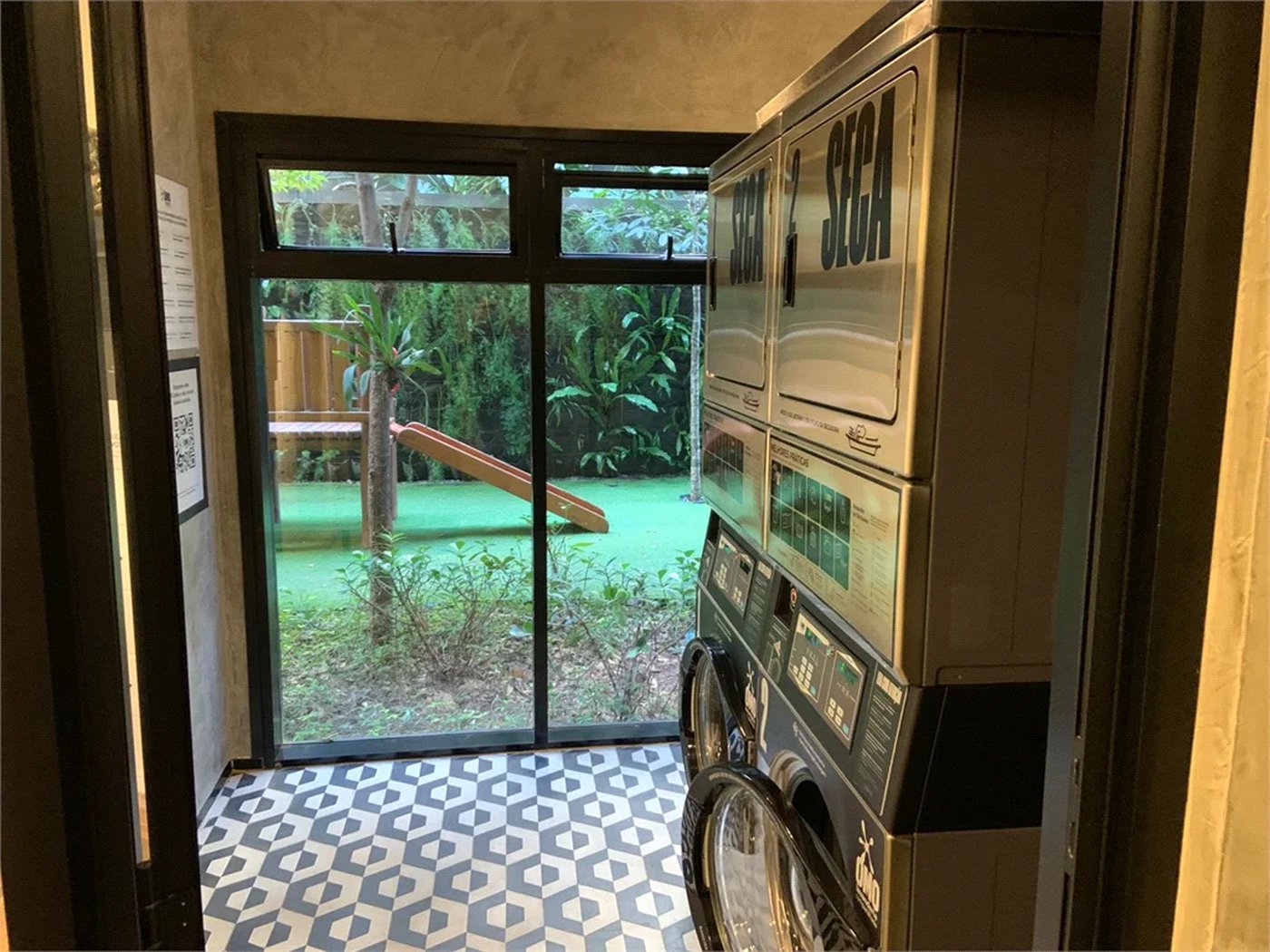 Apartamento à venda ou para alugar com 1 quarto em Pinheiros, São Paulo, SP