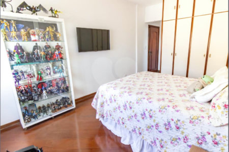 Apartamento à venda com 3 quartos, sendo 1 suíte,  em Mooca, São Paulo, SP