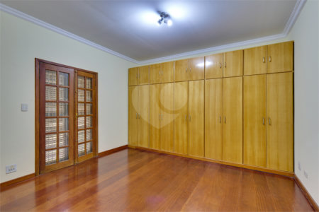 Casa à venda ou para alugar com 4 suítes em Alto da Boa Vista, São Paulo, SP