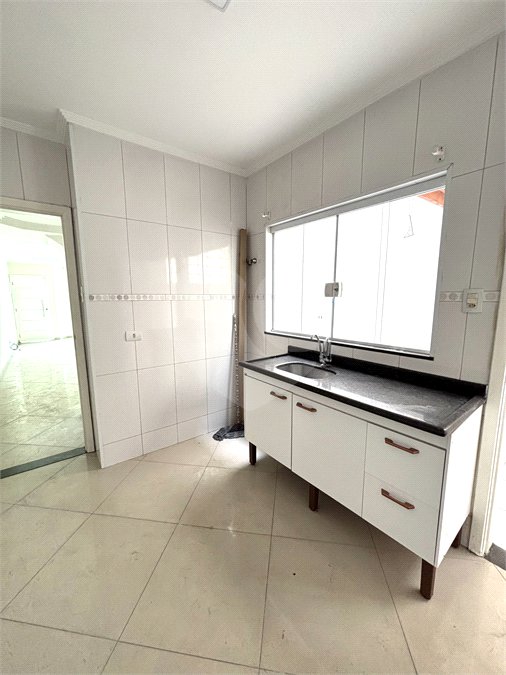 Sobrado à venda com 3 quartos, sendo 1 suíte, em Vila Invernada, São Paulo, SP