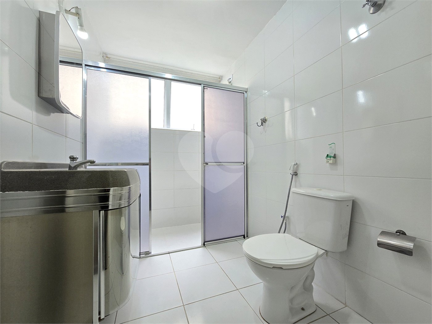 Apartamento para alugar com 3 quartos, sendo 1 suíte,  em Paraíso, São Paulo, SP