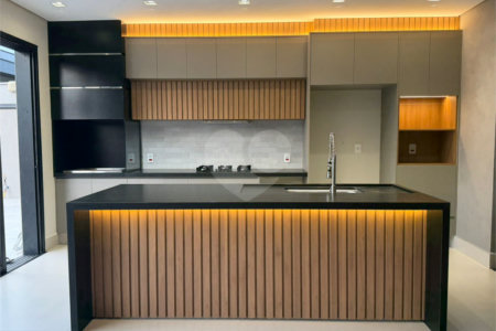 Casa à venda com 3 suítes no condomínio Villa do Sol, Valinhos - SP
