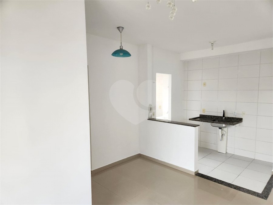 Apartamento para alugar com 2 quartos, sendo 1 suíte, em Villa DI Cesar, Mogi das Cruzes, SP