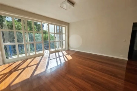 Apartamento à venda com 4 quartos, sendo 1 suíte, em Lagoa, Rio de Janeiro, RJ