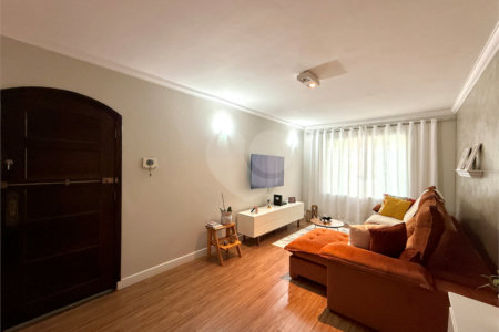 Sobrado à venda com 3 quartos, sendo 1 suíte, em Campo Grande, São Paulo, SP