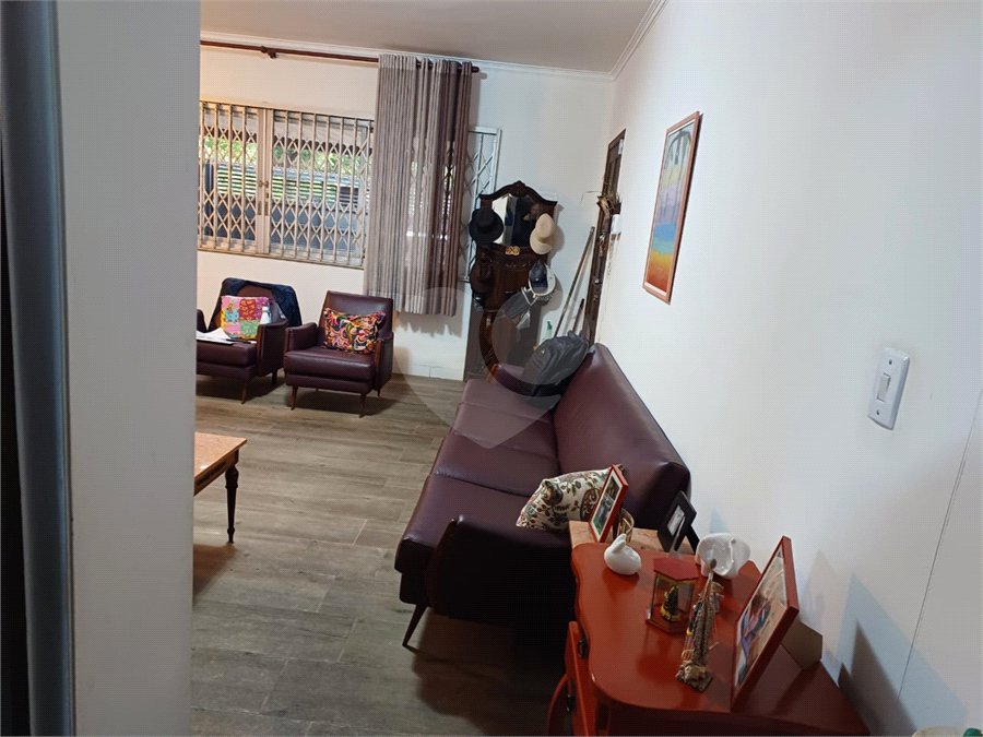 Casa à venda com 3 quartos, sendo 1 suíte, em Santana, São Paulo, SP