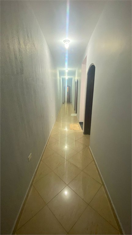 Sobrado à venda com 3 quartos, sendo 1 suíte,  em Vila Virgínia, Itaquaquecetuba, SP