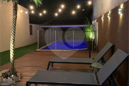 Casa Térrea à venda com 3 quartos em Jardim Alvinópolis, Atibaia, SP