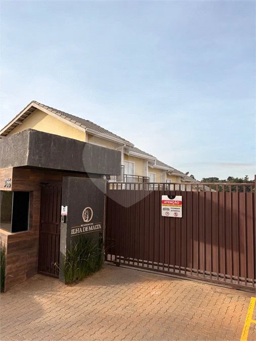 Casa à venda com 2 quartos no condomínio Residencial Ilha de Malta,255, Cotia - SP