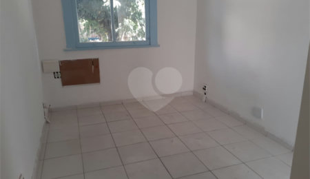 Casa à venda com 3 quartos em Grajaú, Rio de Janeiro, RJ